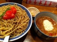 「イタリアントマトとチーズのつけ麺 W盛（+刻みニンニク ※無料）」@麺屋 蕃茄の写真