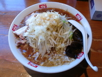 「とんこつ正油らーめん（￥800）」@ら〜めん ぽっぽっ屋 晴海トリトン店の写真