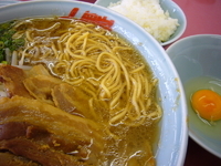 「やみつき!豚玉ラーメン[肉ダブル]（980円）+大盛（150円）」@山岡家 柏店の写真
