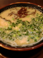 「博多らーめん（バリカタ） 替玉（バリカタ）」@博多らーめん 万々の写真