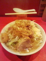 「小ラーメン（野菜にんにくアブラ味噌）」@ラーメン二郎 府中店の写真