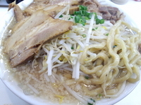 「らーめん+小ブタ」@勝新亀ふじの写真