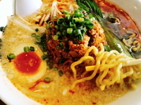 「担担麺（こってり） 880円 【期間限定】 一口ご飯付き（ランチ」@野方ホープ 目黒店の写真