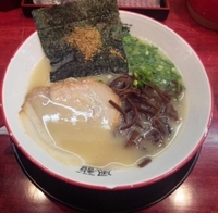 「塩とんこつラーメン:600円」@とんこつラーメン 博多風龍 渋谷店の写真