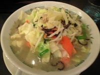 「野菜たっぷりタンメン（大盛）」@日高屋 新宿三丁目店の写真