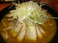 「カレーチャーシューメン￥860+さらしねぎ（50g）￥160」@くるまやラーメン 東武動物公園店の写真