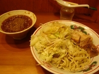 「つけそば 並（野菜チョイまし）」@自家製太麺 ドカ盛 マッチョ 道頓堀店の写真