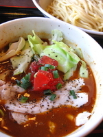 「トマトとソフトチキンのつけ麺￥700（メルマガクーポン￥500）」@景勝軒 太田店の写真