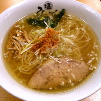 「塩ラーメン 750円」@塩専門 ひるがお 東京駅店の写真
