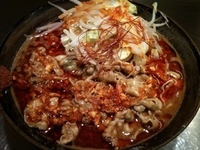 「鬼紅ラーメン」@麺創研 紅 府中の写真