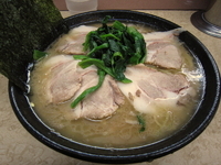 「塩ラーメン（大）+チャーシュー」@川崎家 榎町店の写真