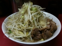 「らーめん豚入り 750円 （やさい・ニンニク）」@ラーメン二郎 ひばりヶ丘駅前店の写真