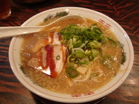 「とんこつ醤油ラーメン」@麺屋 七福神 四条大宮店の写真