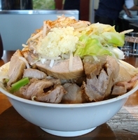 「豚らーめん（ヤサイ／ニンニク） 850円」@喜元門 つくば研究学園店の写真