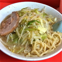 「らーめん（野菜・ニンニク￥600）」@らーめん いごっそうの写真