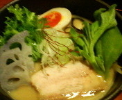 「味噌らーめん 780円 （旬菜クーポン+味玉サービス（シャッター」@旬麺しろ八の写真