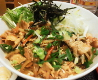 「豚ジンジャーそば 890円」@丸直の写真