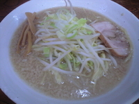 「醤油らーめん 大盛り」@麺家 とらみちの写真