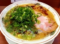 「醤油とんこつラーメン」@越後屋 天満店の写真