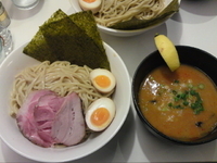 「特製濃厚豚骨魚介つけ麺 味噌」@麺処 ほん田 東京駅一番街店の写真