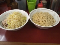 「小ラーメン（650円）+グッチーズカレー（200円）」@ラーメン二郎 相模大野店の写真