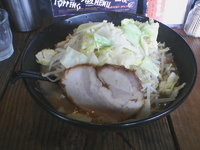 「J-LOW麺、大盛」@jun-pey ra-men 成瀬本店の写真