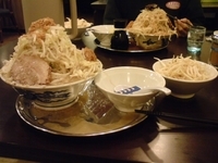 「角ふじ 大盛り 野菜ニンニク増し」@熊谷 大勝軒 赤ふじの写真