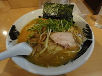 「太魂（680円）+大盛（100円）+今日のご飯（100円）」@魂麺の写真