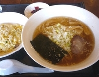 「二点中華（醤油ラーメン・半炒飯）690円」@らーめん食堂 三点中華 新栄町店の写真