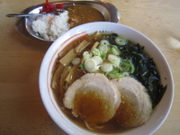 「ラーメン+半カレーセット」@高円寺ラーメン タロー軒の写真