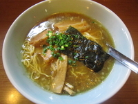 「しょうゆラーメン」@まことやの写真