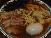 「全部入り中華そば」@特級中華そば 凪 西新宿店の写真