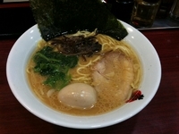 「ラーメン（固め、濃い目）+味玉（￥600+￥100）」@盛家ラーメンの写真