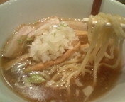 「煮干中華蕎麦一段絞り680円」@月と鼈の写真