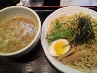 「豚つけ麺(800円)」@醤丸 茨木店の写真