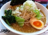「ラーメン+もやキャベ80円」@ドロップハンマーの写真
