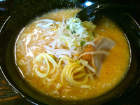 「【季節限定】蕾の味噌らーめん（750円）」@豚骨醤油 蕾の写真