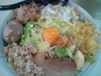 「まぜそば（クーポン）+味玉」@大勝軒満帆 行田店の写真