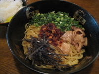 「ラー油そば[650円]+めし[100円]」@康竜 赤坂店の写真