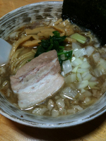 「背脂煮干醤油ラーメン」@ラーメン新天地の写真