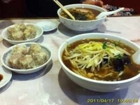 「もやしラーメンとシューマイ」@来集軒 久下店の写真