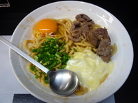 「チーズ肉かま玉」@ハードロックヌードルの写真