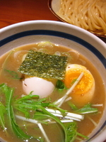 「味玉塩もりそば（中盛）￥900」@常勝軒 伊勢崎総本店の写真