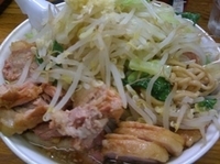 「チャーシューメン（普通,ヤサイマシ,ニンニク少）800円」@AKASAKA ANEX  雷電（RAYDEEN）の写真