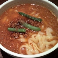 「麻辣刀削麺 900円」@唐朝刀削麺 成田空港店の写真