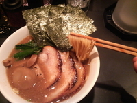 「らーめん・大盛（サービス）+○得トッピング」@麺喰屋 澤 水道橋店の写真