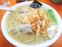 「ネギ入りチャーシューメン」@本格的豚骨そば まりぼの写真