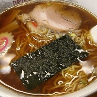 「にぼしラーメン（麺硬め）￥430+大盛り￥50+餃子￥320」@ひかり食堂の写真