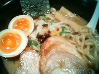 「ATAGO/ラー麺（中盛）+炙焼チャーシュー+ごまたまご（￥88」@京鰹節つけ麺 愛宕 ATAGOの写真