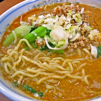 「坦々麺セット（坦々麺+半チャーハン+ザーサイ+杏仁豆腐） ￥98」@中国料理 味華楼の写真